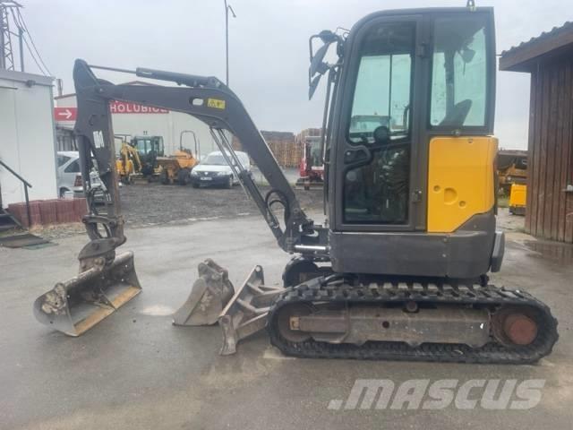 Volvo ECR 25 D 소형 굴삭기 7톤 미만