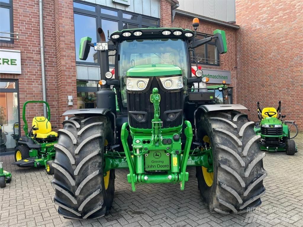 John Deere 6R215 트랙터