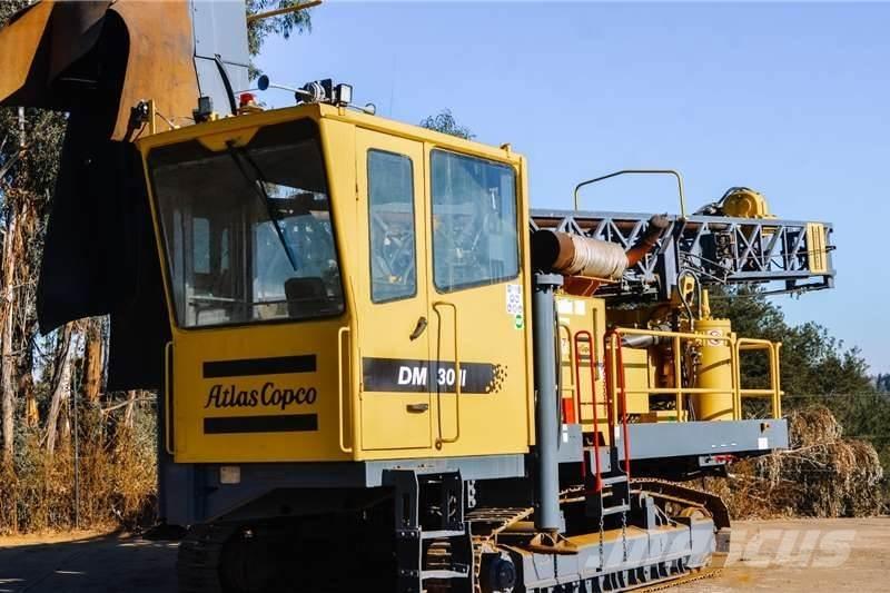 Atlas Copco DM30 도로 굴착기