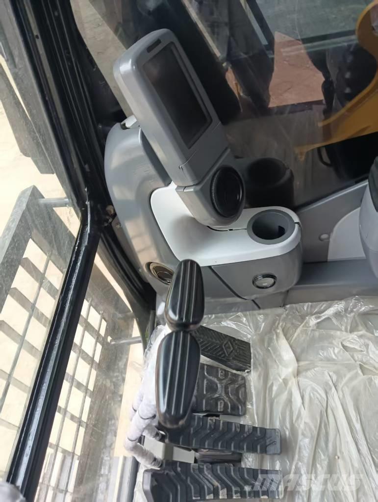 CAT 320 D2 대형 굴삭기 29톤 이상