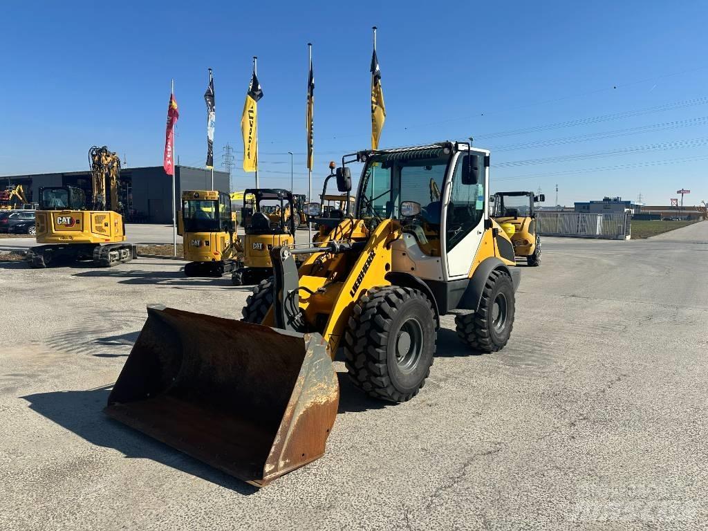 Liebherr L 506  휠로우더