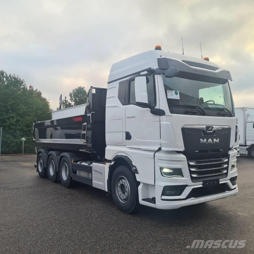 MAN TGX 35.510 8x4-4 덤프 트럭