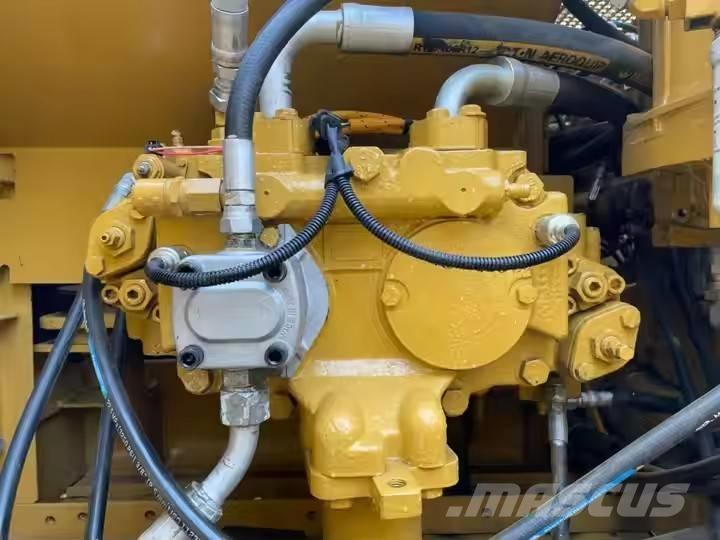 CAT 320 C 대형 굴삭기 29톤 이상