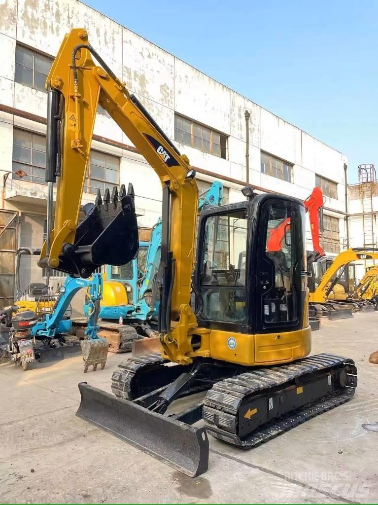 CAT 303.5 C CR 소형 굴삭기 7톤 미만