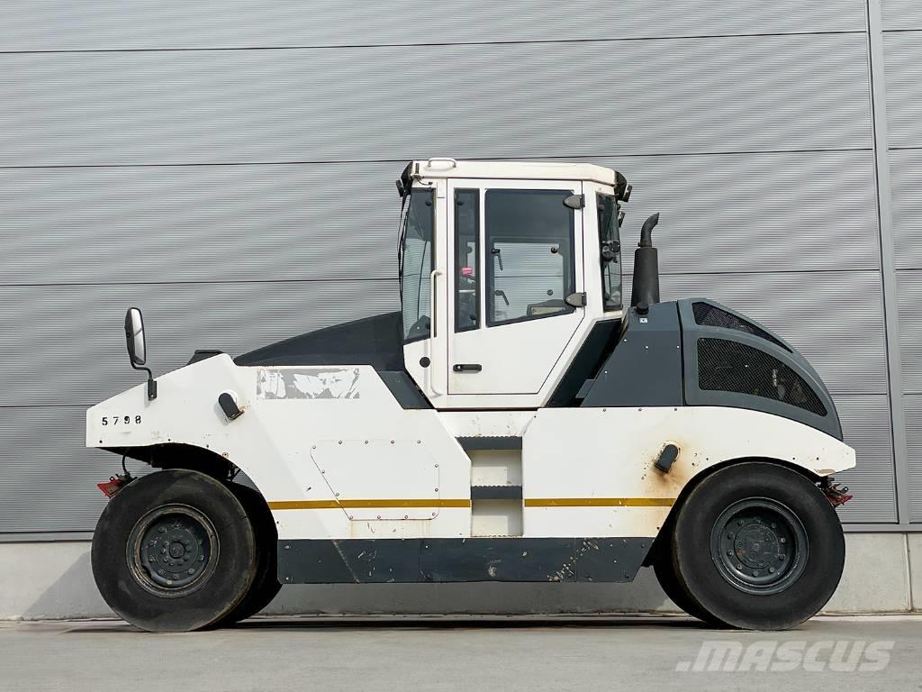 Bomag BW 24 RH 공기 타이어 롤러
