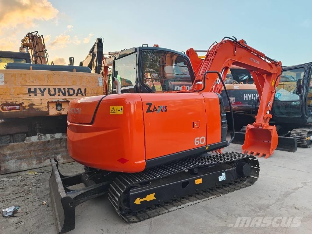 Hitachi ZX 60 소형 굴삭기 7톤 미만