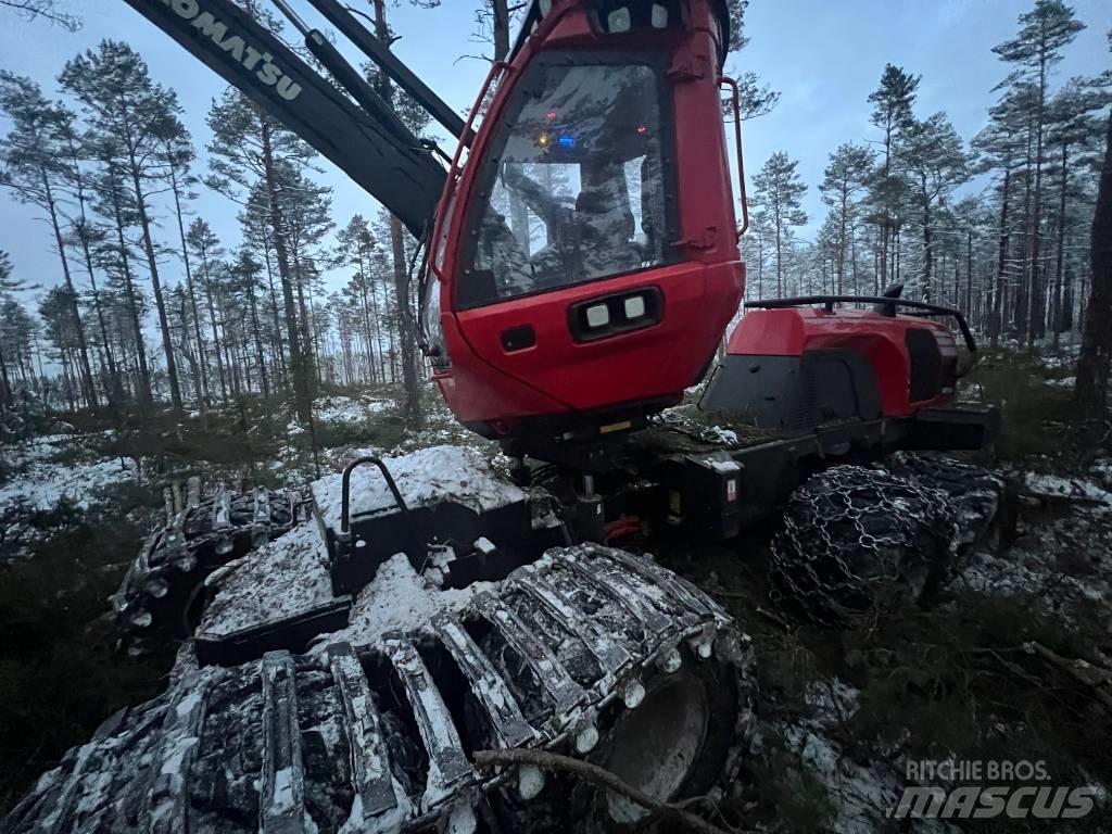 Komatsu 901xc 원목 하베스터