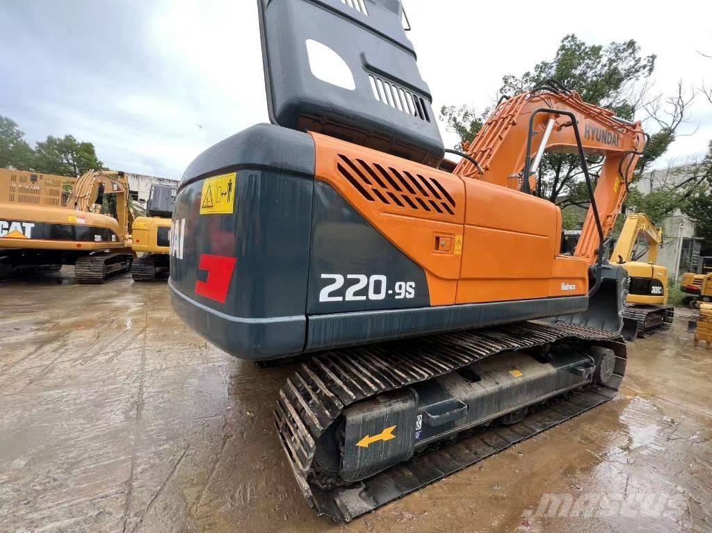 Hyundai 220 LC-9 대형 굴삭기 29톤 이상