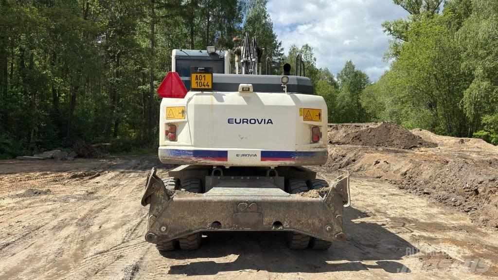 Komatsu PW 148-8  휠 굴삭기