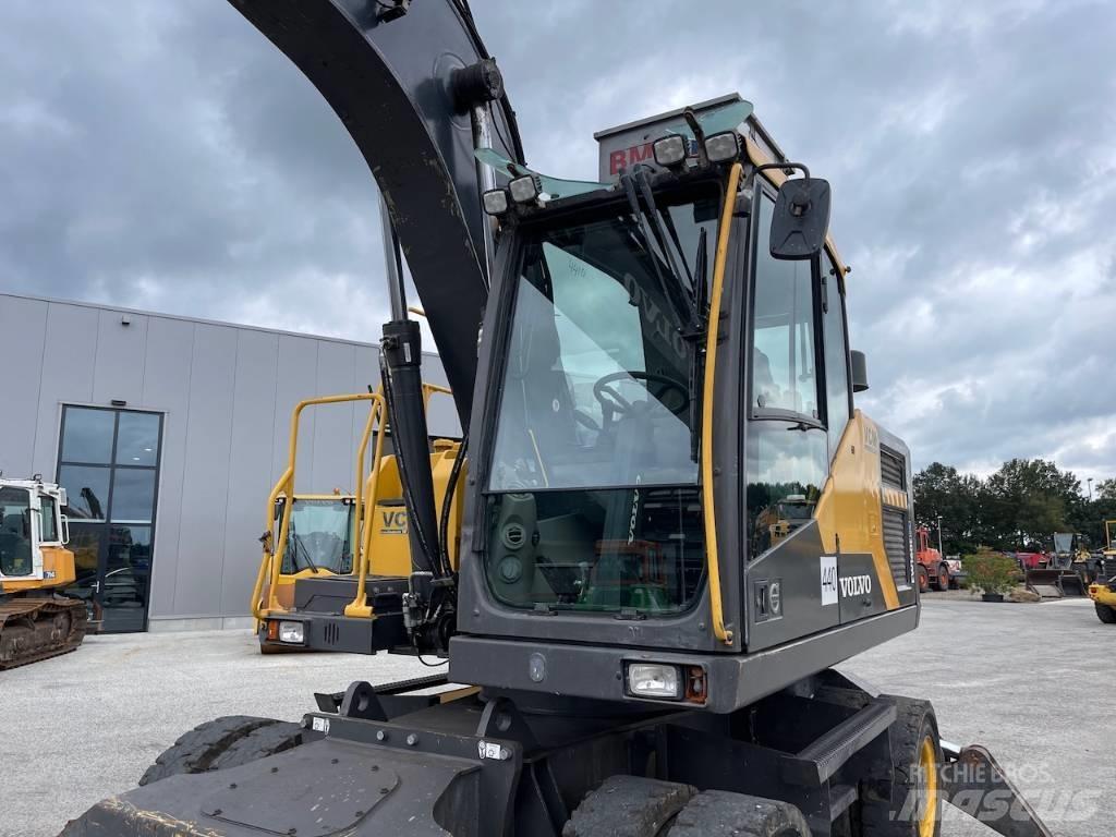 Volvo EW 160 E  휠 굴삭기