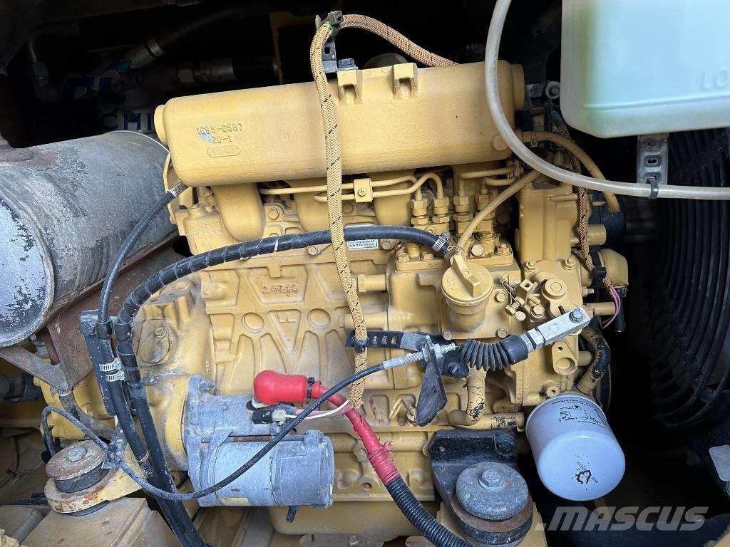 CAT 306 E2 대형 굴삭기 29톤 이상