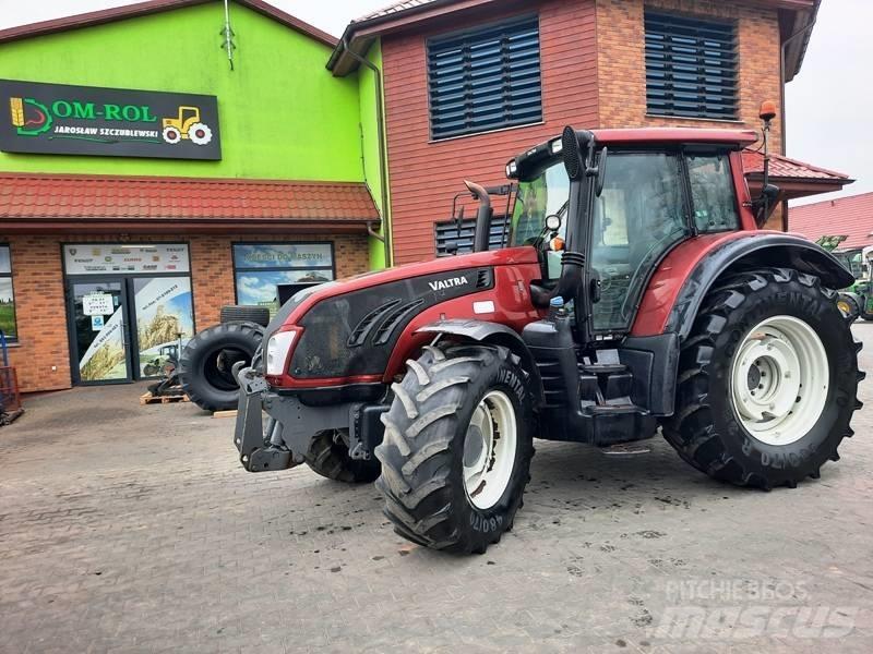 Valtra 163 Versu 트랙터