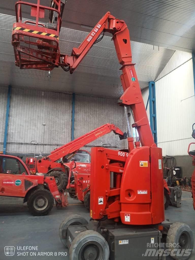 JLG E 300 AJP 관절형 전동이동 리프트