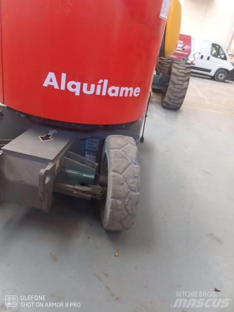 JLG E 300 AJP 관절형 전동이동 리프트