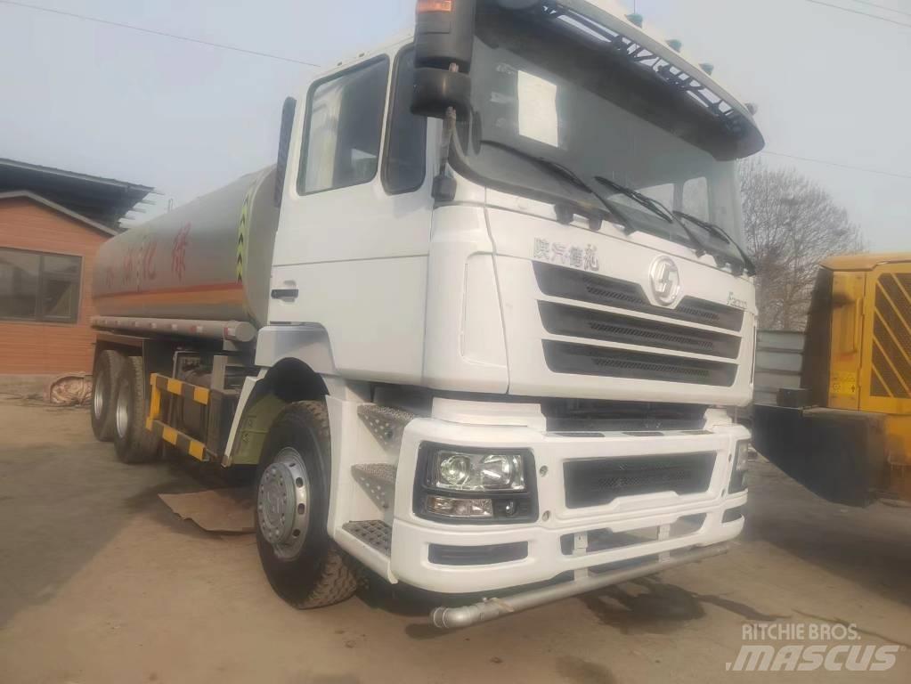 Shacman F3000 6X4 급수차