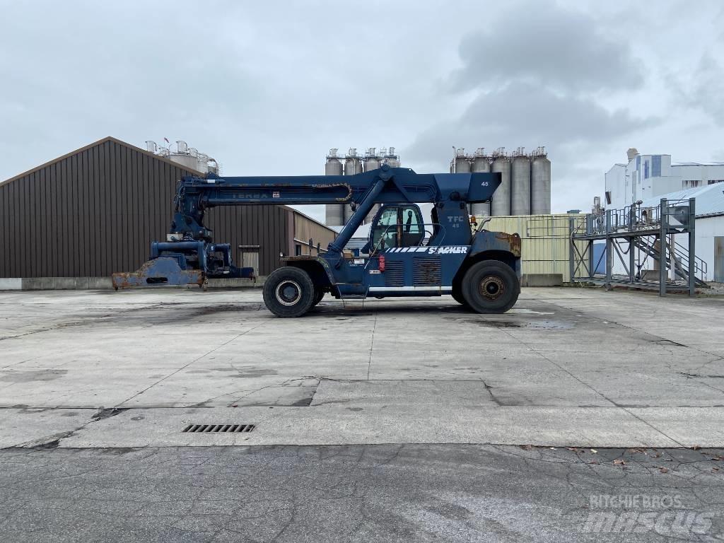 Terex TFC45 리치 스태커