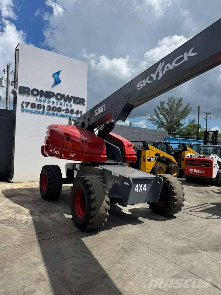 SkyJack SJ 66 T 관절형 전동이동 리프트