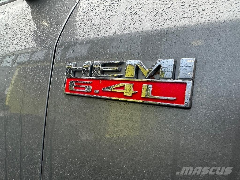 RAM 2500 Tradesman 픽업/드롭사이드