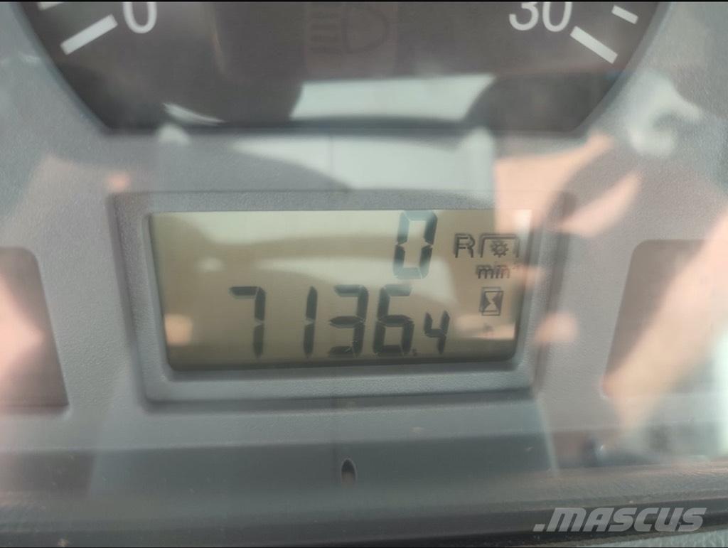 Valtra N 101 트랙터