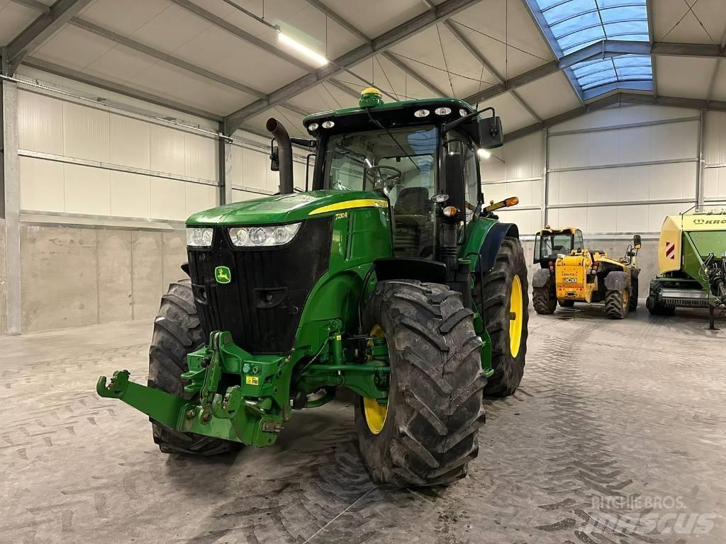 John Deere 7230 R 트랙터