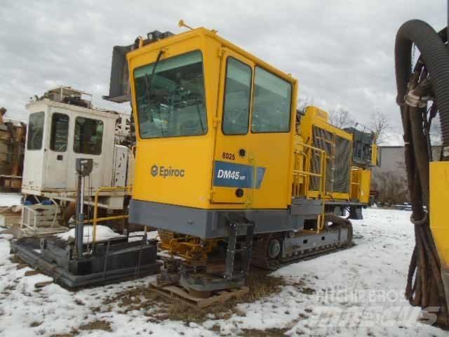 Epiroc DM45HP 도로 굴착기
