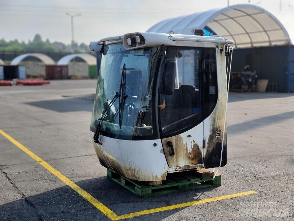 Liebherr L 550 CAB 캐빈 및 인테리어