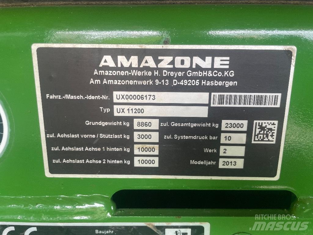 Amazone UX 11200 견인형 분무기