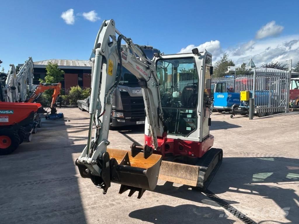 Takeuchi TB 325 R 소형 굴삭기 7톤 미만