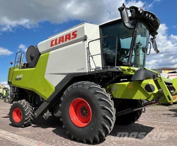 CLAAS TRION 640 콤바인 수확기