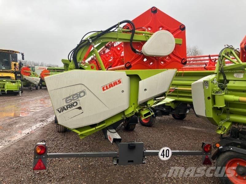 CLAAS TRION 640 콤바인 수확기