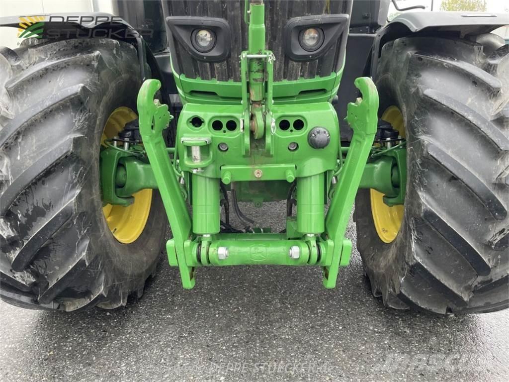 John Deere 6230R 트랙터