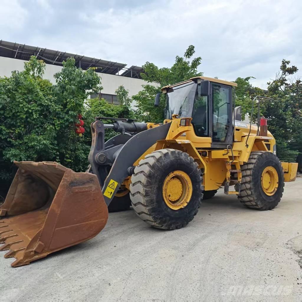Volvo L 105  휠로우더