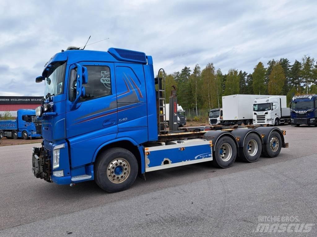 Volvo FH 540 Plogbil 훅 리프트 트럭