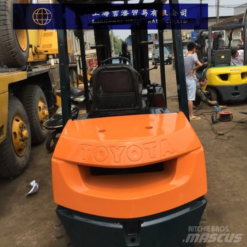 TCM FD 30 디젤 지게차
