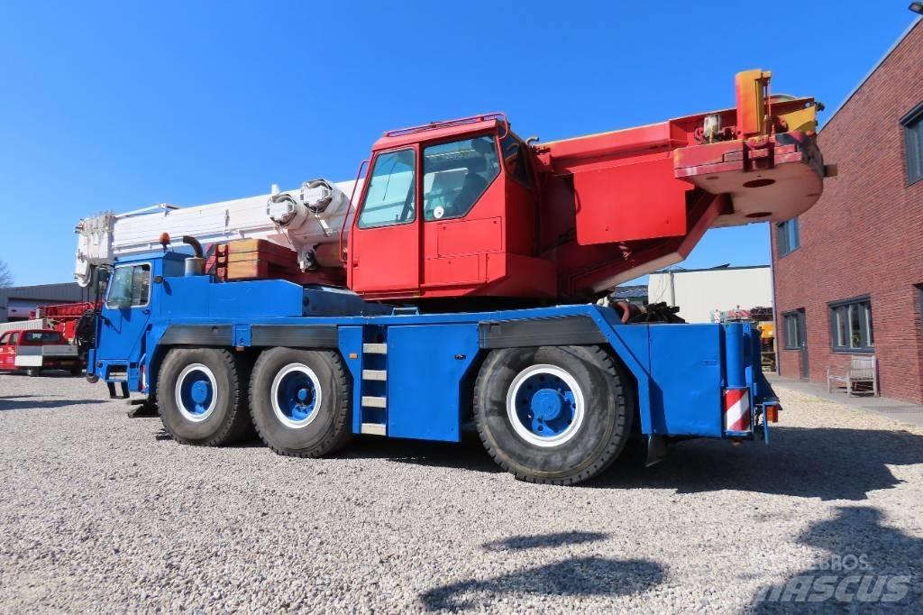 Liebherr LTM 1050-1 A/T 크레인