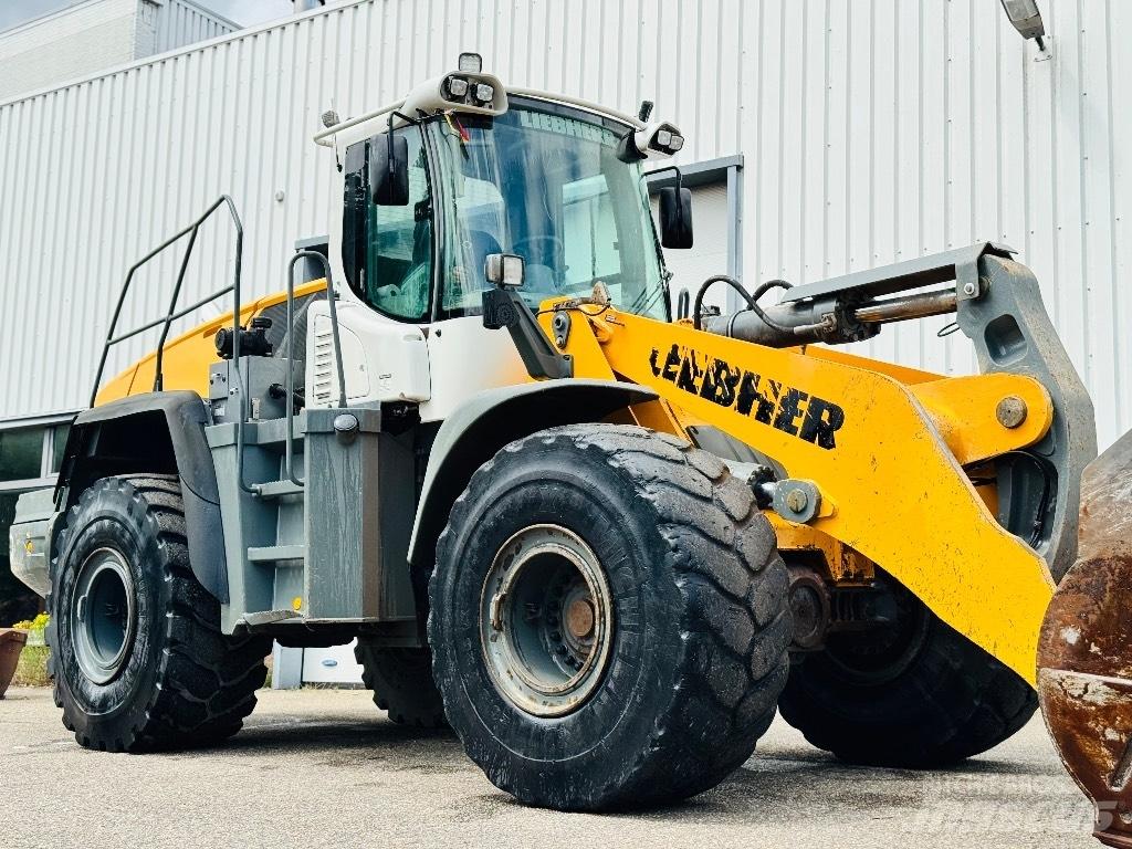 Liebherr L 566  휠로우더