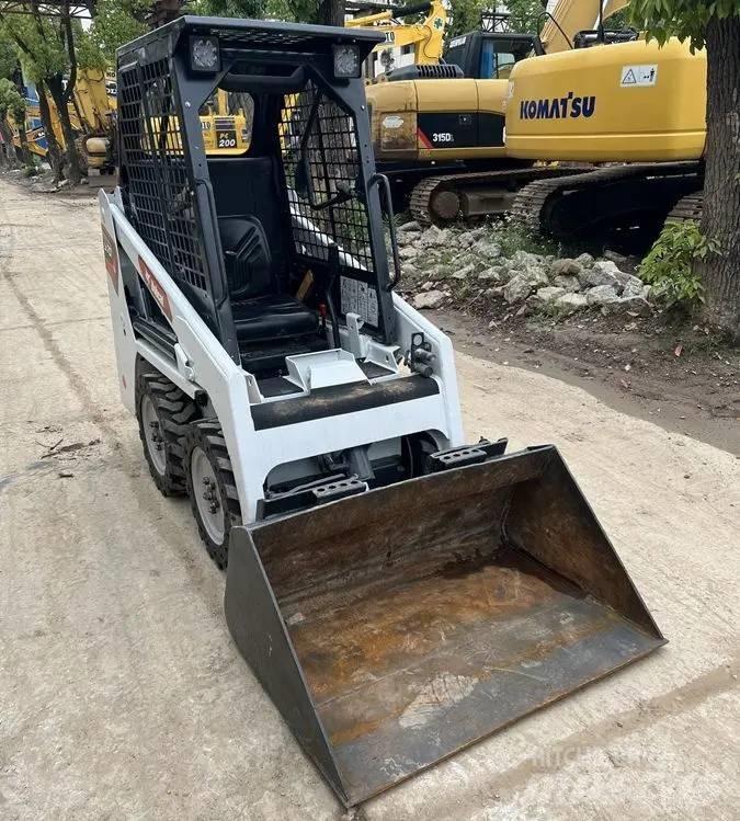 Bobcat S70  스키드로더