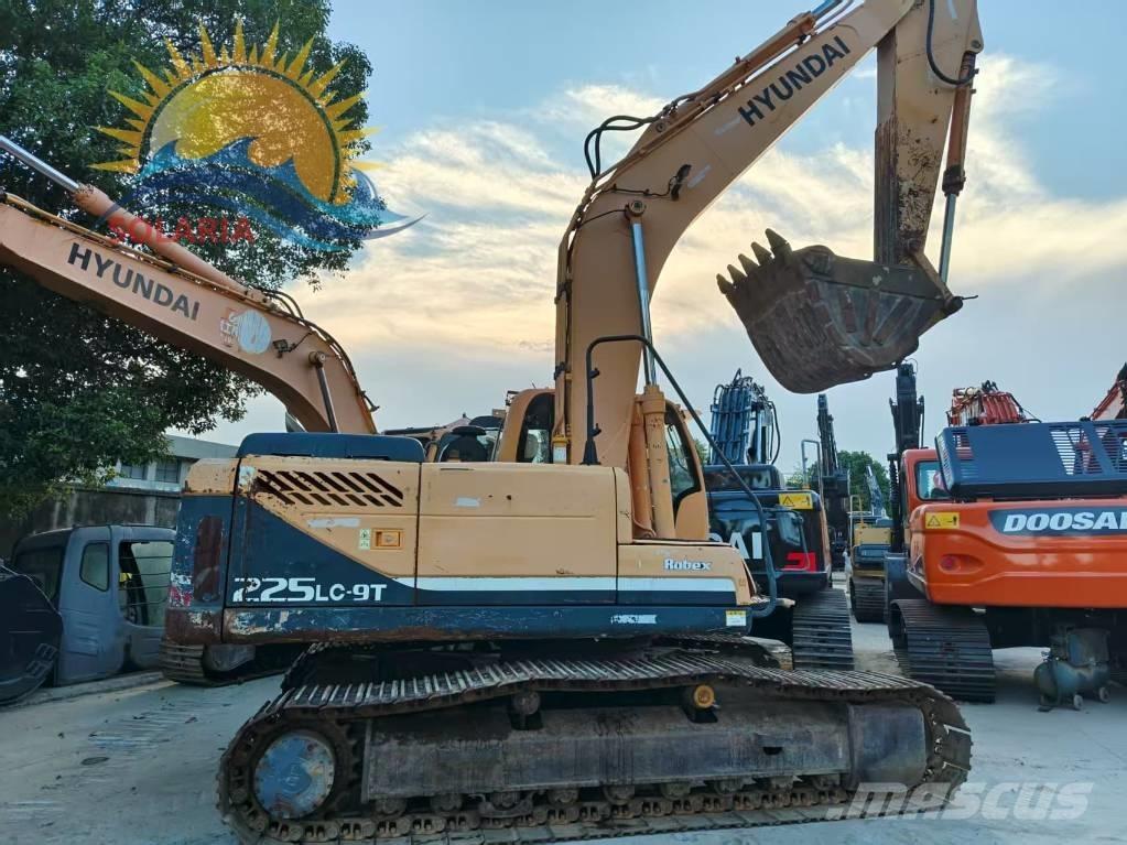 Hyundai R225LC-9T 대형 굴삭기 29톤 이상