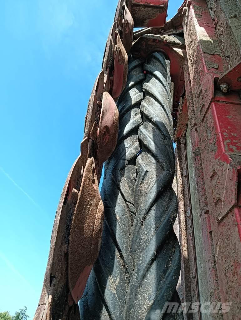 Pöttinger NOVACT X8 모어 컨디셔너