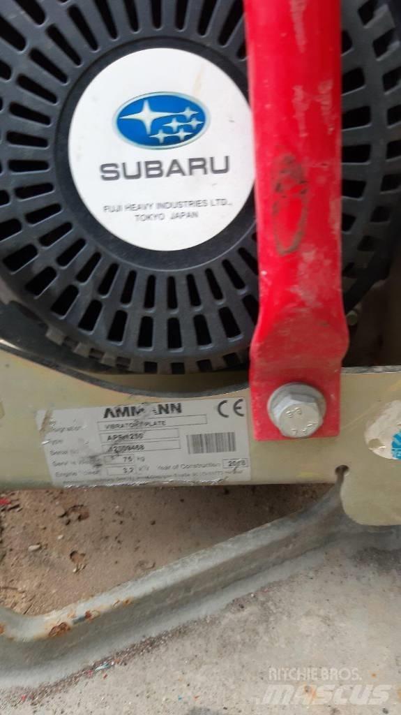 Ammann APE 1250 진동롤러