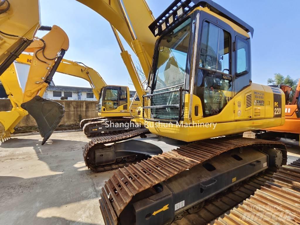 Komatsu PC220-7 대형 굴삭기 29톤 이상