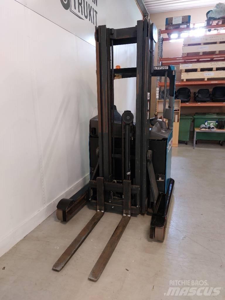 Crown ESR 4500 리치 트럭