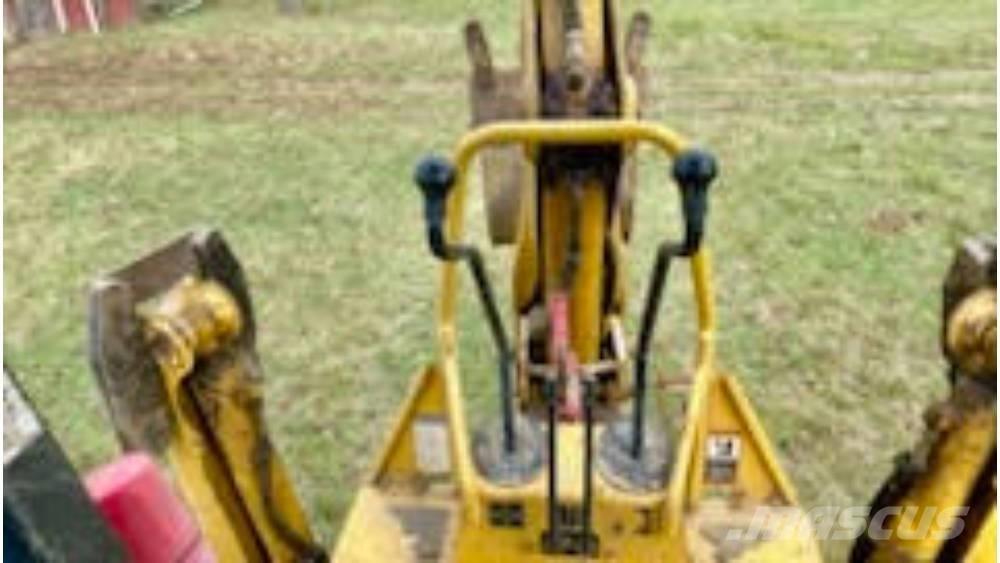 John Deere 110 백호로더