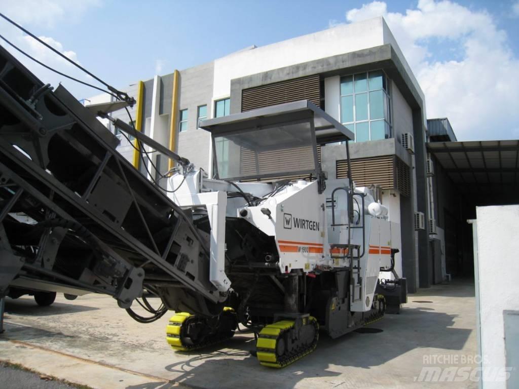 Wirtgen W1900 아스팔트 콜드 밀링 기계