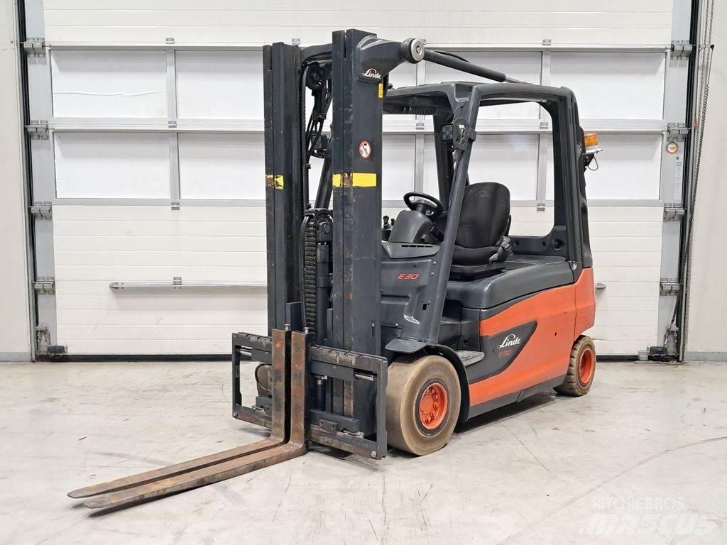 Linde E30L-01 전동 지게차