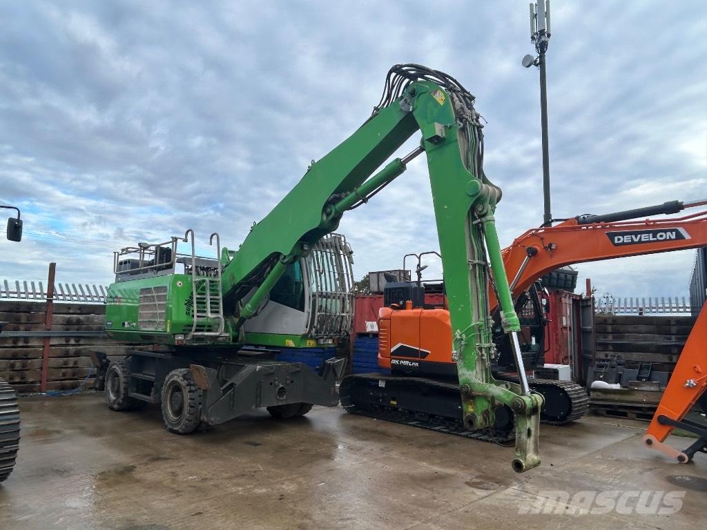 Sennebogen 818 폐기물/산업 처리기