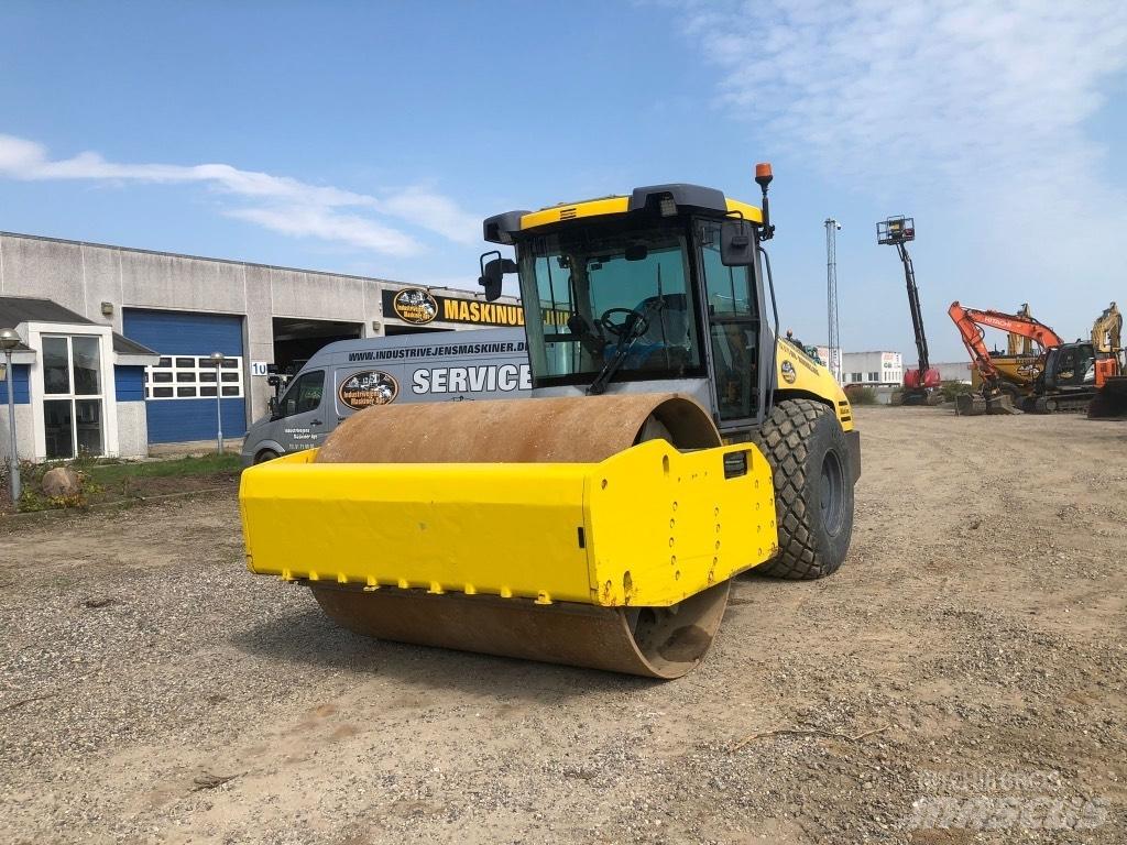 Atlas Copco CA3500 D 싱글 드럼 롤러