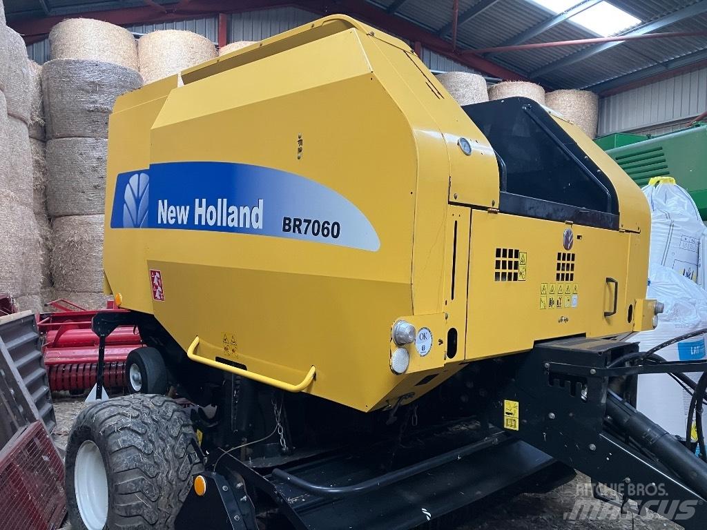 New Holland BR 7060 원형 곤포기