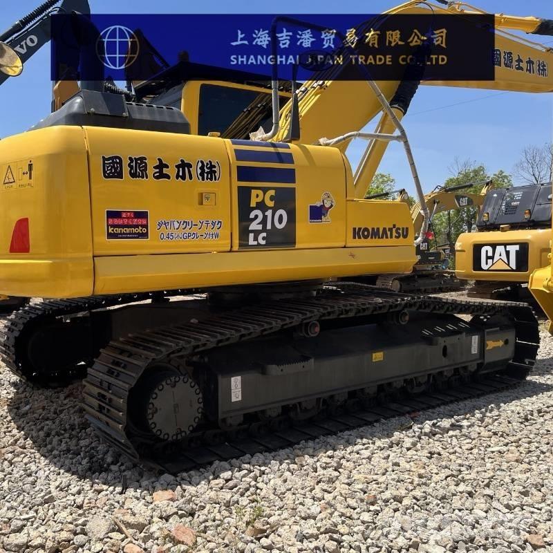 Komatsu PC 210 대형 굴삭기 29톤 이상