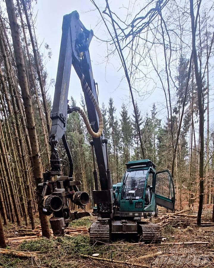 Neuson 9002 HV 원목 하베스터